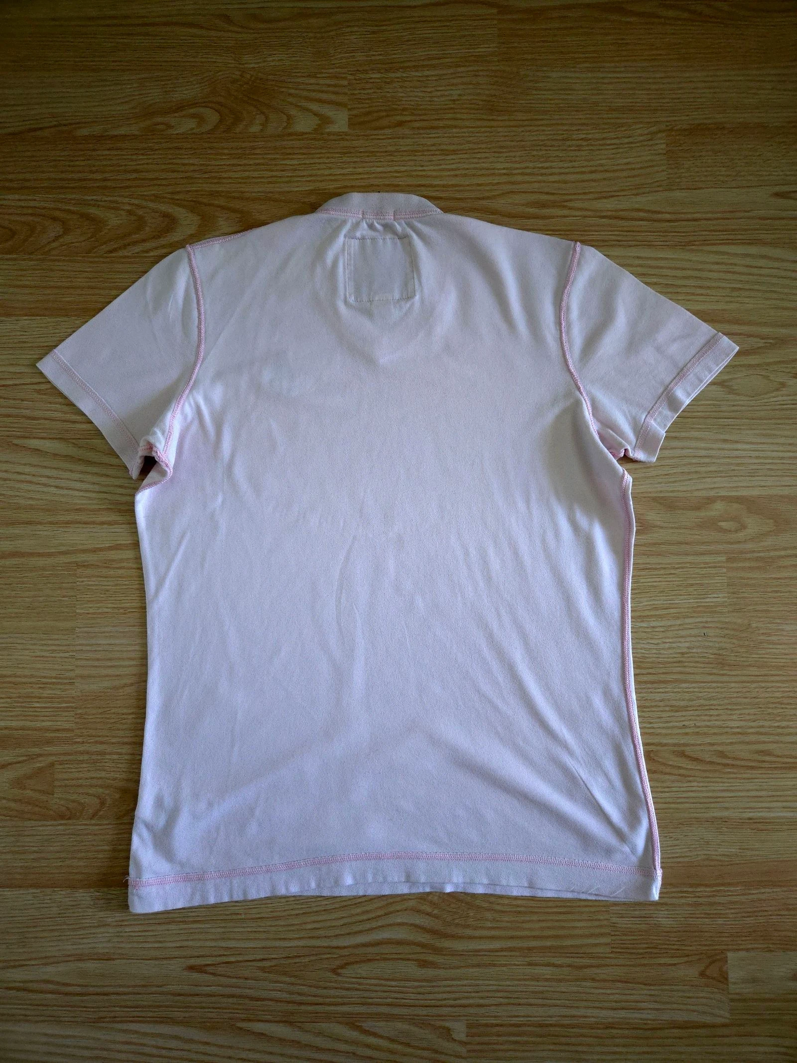 Camiseta rosa Abercrombie and Fitch talla M – photo 2